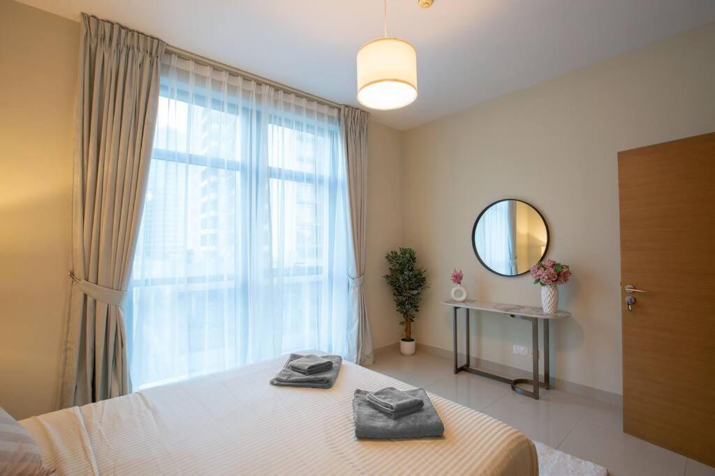 Lux 1Br 2 Min To Burj Khalifa Apartment Dubai Exterior photo