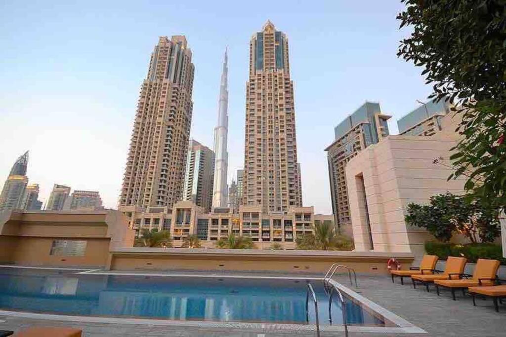 Lux 1Br 2 Min To Burj Khalifa Apartment Dubai Exterior photo