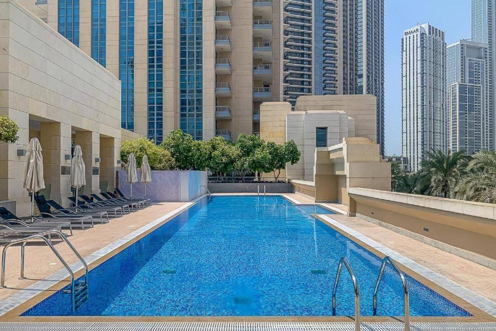 Lux 1Br 2 Min To Burj Khalifa Apartment Dubai Exterior photo