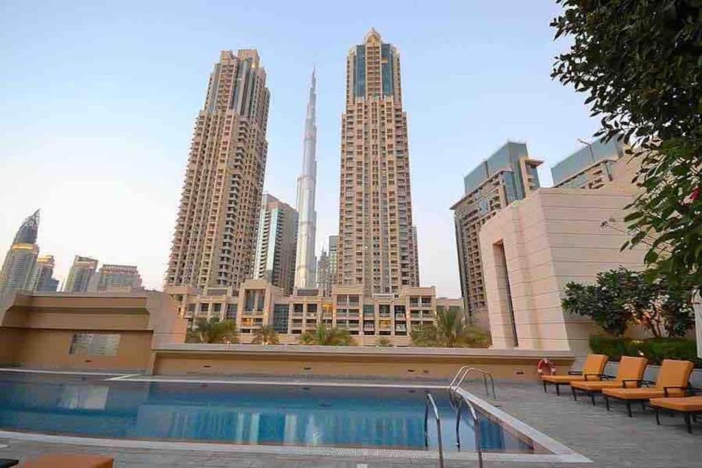 Lux 1Br 2 Min To Burj Khalifa Apartment Dubai Exterior photo